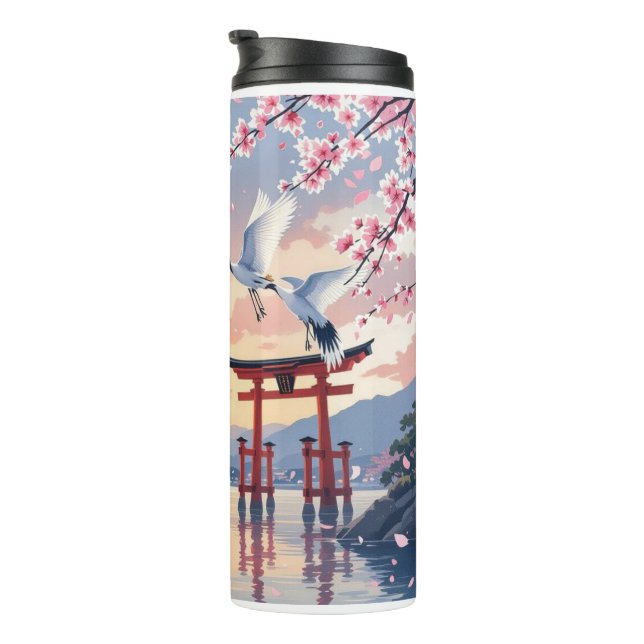 Petal Reverie—A Crane’s Serenade at Sundown Thermosbecher (Nach rechts gedreht)