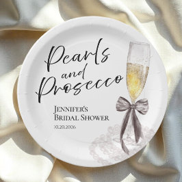 Petalen und Prosecco | Bow Watercolor-Brautparty Pappteller