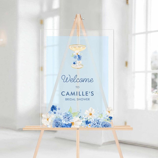 Pétales bleues et panneau de bienvenue en prosecco (Something Blue Floral Bridal Shower Acrylic Welcome Sign)
