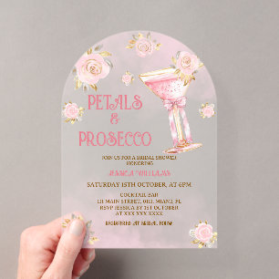 Petals und Prosecco Elegante florale Hochzeitsdusc Acryleinladungen