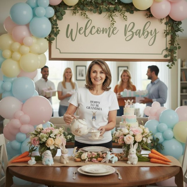 Peter Rabbit Baby Shower will Oma werden Tri-Blend Shirt (Von Creator hochgeladen)