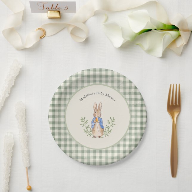 Peter Rabbit Sage Green Gingham Baby Shower Pappteller (Hochzeit)