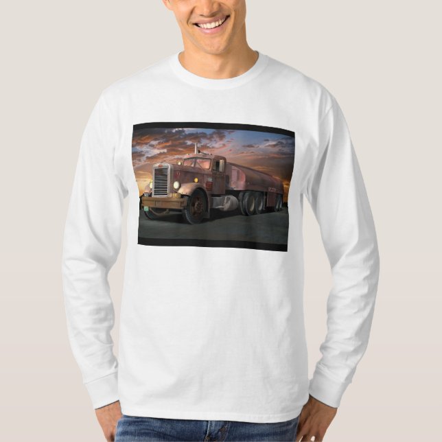 Peterbilt "Duell-LKW-" langes Hülsen-T-Shirt T-Shirt (Vorderseite)