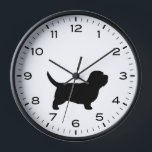 Petit Basset Griffon Vendeen PBGV Silhouette Uhr<br><div class="desc">Eine lustige Wanduhr für die Zuhause oder das Büro. Ein originelles Geschenk für PBGV Liebhaber. Karo in Jenn’s Doodle World für noch mehr dekorative Uhren und Petit Basset Griffon Vendeen themed Wohngestaltung.</div>