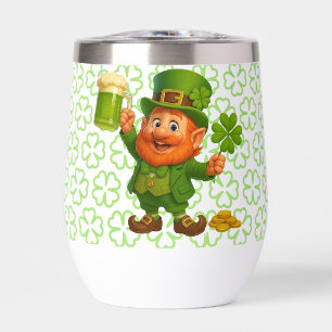 Petit lutin mignon et fantaisiste pour la Saint-Pa