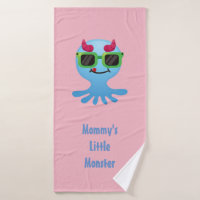 Petit monstre de maman aux cornes