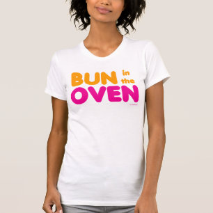 Petit pain dans le T-shirt de four