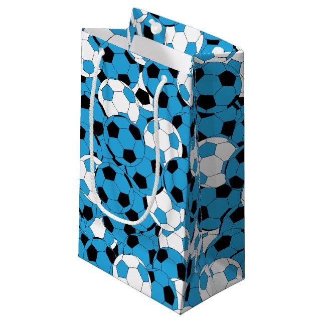 Petit Sac Cadeau Bébé Bleu balle de soccer Collage (Devant Angle)