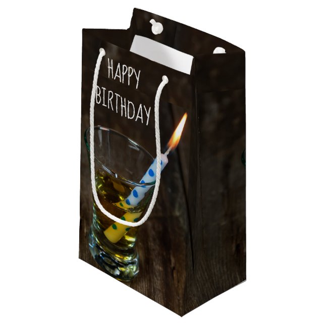 Petit Sac Cadeau Birthday Candle in Whiskey Shot Glass (Devant Angle)
