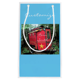Petit Sac Cadeau Caravane minuscule gitane rouge customisée sur la
