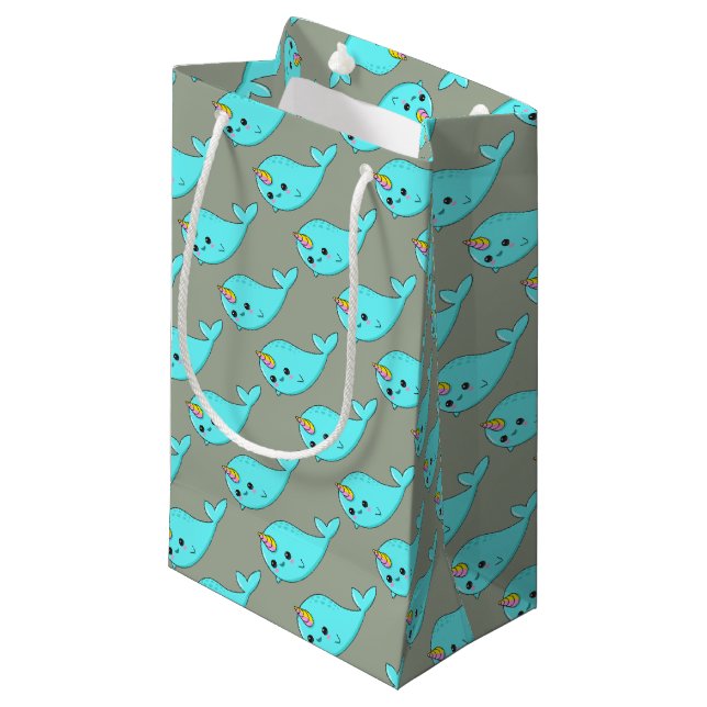 Petit Sac Cadeau Kawaii Narwhal (Devant Angle)