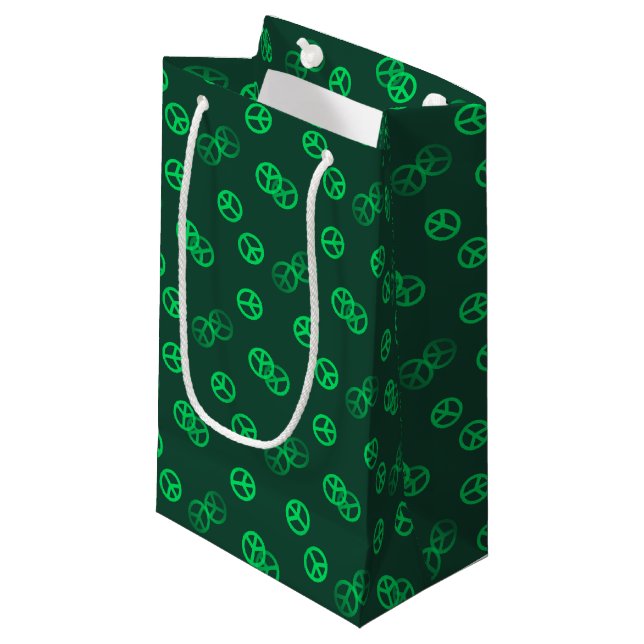 Petit Sac Cadeau Motif vert de signe de paix (Devant Angle)