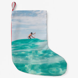 Petite Chaussette De Noël Homme faisant du surf