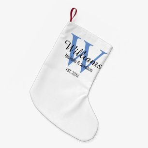 Petite Chaussette De Noël Monogramme personnalisé de jeunes mariés bleu