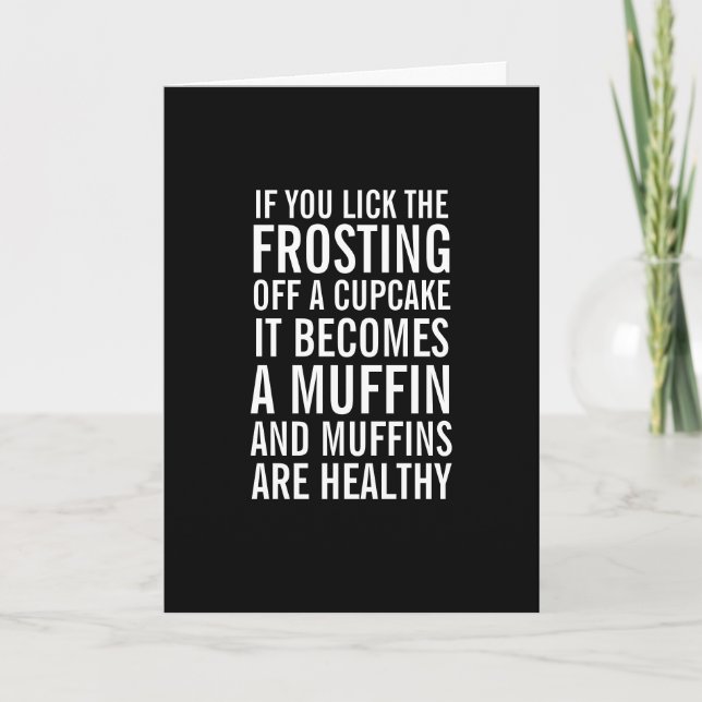 Petits gâteaux dans la carte d'anniversaire drôle (Devant)