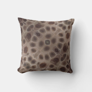 Petoskey Stone braunes Fossilienmuster Kissen