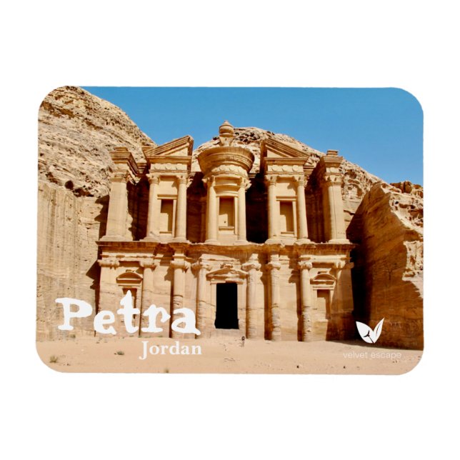 Petra Kloster in Jordanien Magnet von Velvet Escap (Horizontal)