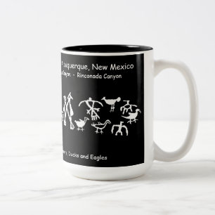 Petroglyphen-Sammlung von Vögeln, Papageien, Enten Zweifarbige Tasse