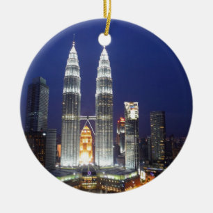 Petronas-Türme bei Nacht erleuchtet Kuala Lumpur Keramikornament