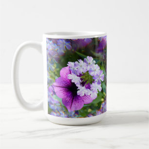 Pétunia violet et fleurs 15 oz. tasse de café