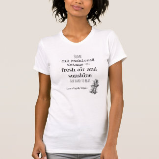 Peu de Chambre sur le T-shirt de prairie