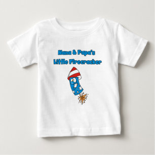 Peu de T-shirts de pétard de Nana et du papa