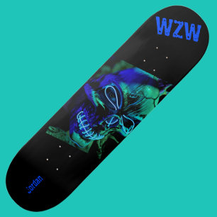 Peur Badass Neon Blue Skull Monogramme Skateboard