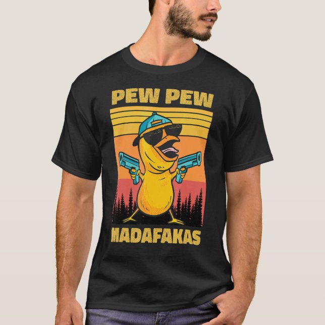 Pew Pew Madafakas Huhn Pew Pew Waffen Lustiges Kük T-Shirt (Vorderseite)