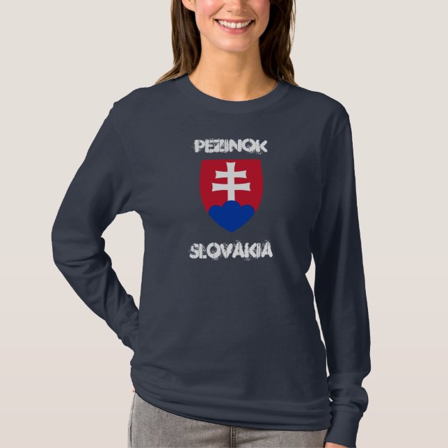 Pezinok, Slowakei mit Wappen T-Shirt (Vorderseite)