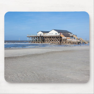 Pfahlhaus am Strand von St. Peter Ording Mousepad