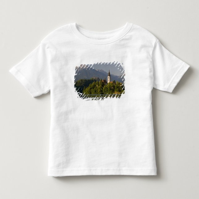 Pfarrkirche auf Insel am See Kleinkind T-shirt (Vorderseite)
