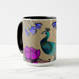 Pfau in Gold Tasse