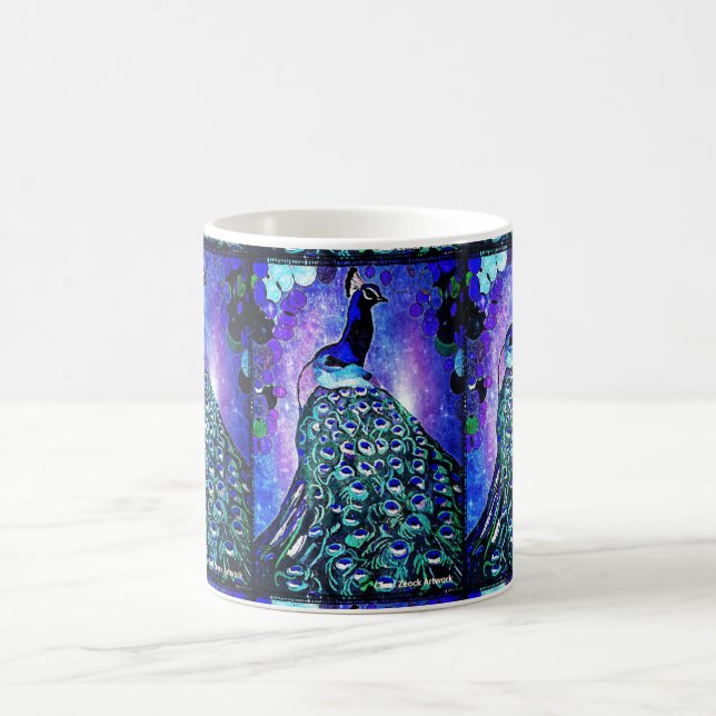 Pfau-Tasse durch Carol Zeock Kaffeetasse (Mittel)