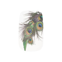 Pfaufeder-Nagelkunst
