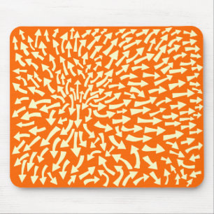 Pfeile - Creme auf Orange FF6600 Mousepad
