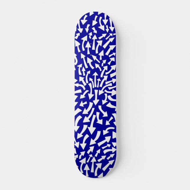 Pfeile - Weiß auf Dunkelblau (70er Flashback) Skateboard (Vorne)
