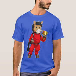 Pferd als Champion mit Trophäe T-Shirt