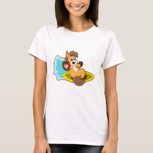 Pferd als Surfer mit Surfbrett T-Shirt