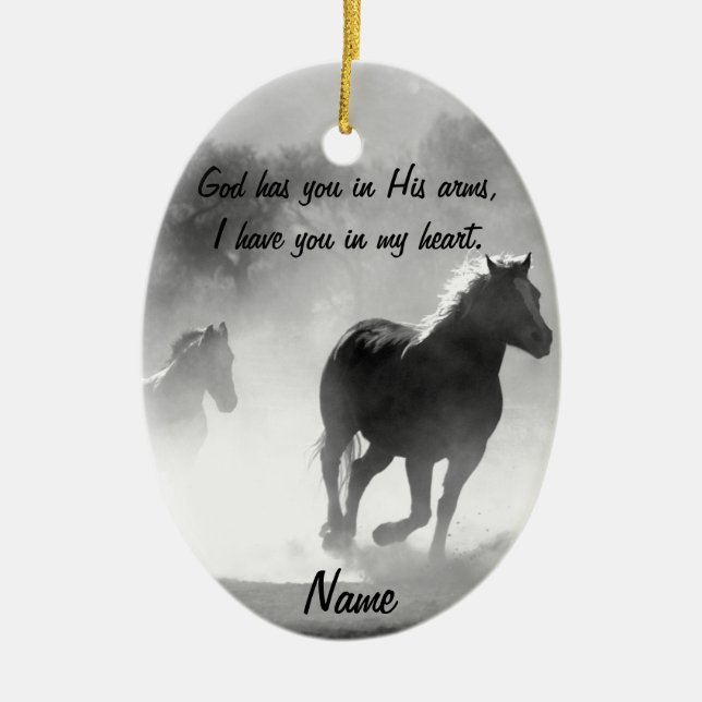 Pferd, das aus dem Nebel heraus galoppiert Keramik Ornament (Vorne)