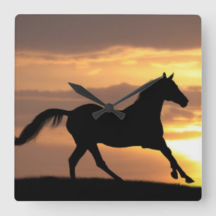 Pferd im Sonnenuntergang Quadratische Wanduhr