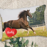 Pferd Lover Erstellen Sie Ihr eigenes Foto Pet Kee Zierkissen<br><div class="desc">Feiern Sie Ihre beste Freundin mit einem personalisierten Hauskissen. Der Name wird in einem wunderschönen Aquarellherz gezeigt. Anpassen mit Ihrem eigenen Foto , und Namen. Ein perfektes Geschenk für einen Freund, Reiter, Hundeliebhaber, Liebhaber von Tierverlust, sogar für Familie, Freunde, Schwestern, Geschwister oder Großeltern . Reittier Erstellen Sie Ihr eigenes Foto...</div>