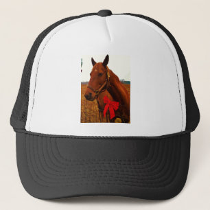 Pferd mit Red Bow Truckerkappe