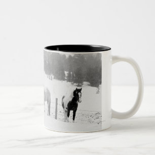 Pferde auf Ranch Zweifarbige Tasse