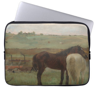 Pferde auf Wiese, Ölgemälde, Edgar Degas Laptopschutzhülle