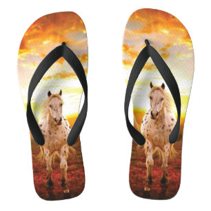 Pferde bei Sonnenuntergang Kissen Flip Flops