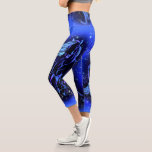 Pferde Capri Leggings laufen in blauer Sternennach<br><div class="desc">Capri Leggings mit blauem Pferd, das bei Mondlicht Zeichne, Sternenmagie-Tier - wählen / Ihren einzigartigen Text hinzufügen / Farbe - Ihr Sondergeschenk machen - Vergrössern und verschieben oder entfernen und hinzufügen / Elemente / Bild mit Anpassungs-Tool ! - Zeichn und Design von MIGNED. Sie können meine Designs auch auf mehr...</div>