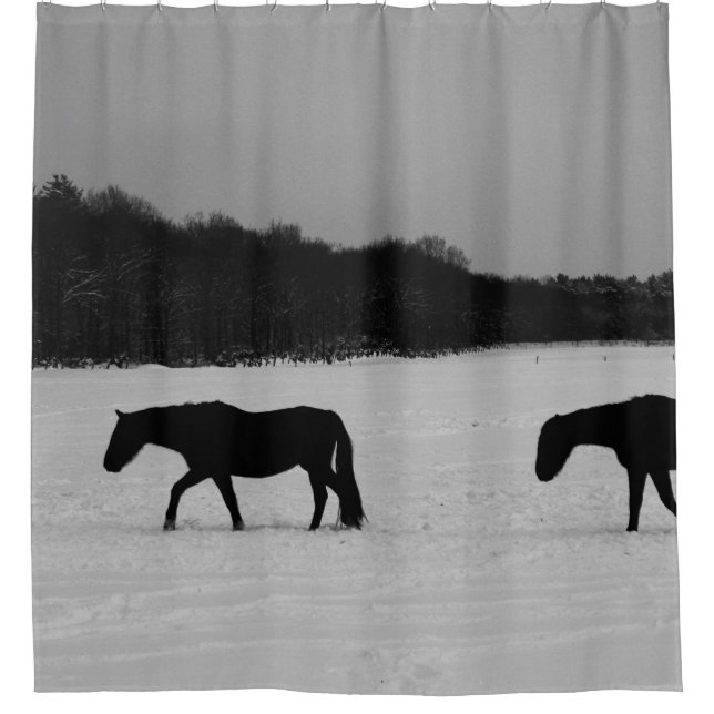 Pferde im Schnee Duschvorhang (Vorderseite)