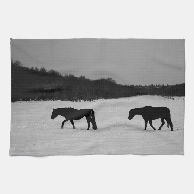 Pferde im Schnee ktcnm Geschirrtuch (Horizontal)
