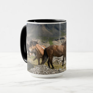 Pferdeherde bei Höfn, Island Tasse