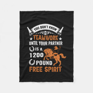Pferdekunst Sie kennen Teamwork nicht Fleecedecke